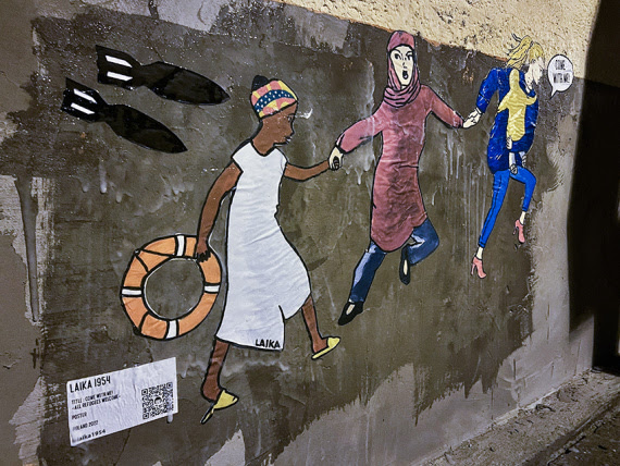 A Przemyśl la nuova opera della street artist Laika dal titolo “Come with me – All Refugees Welcome”