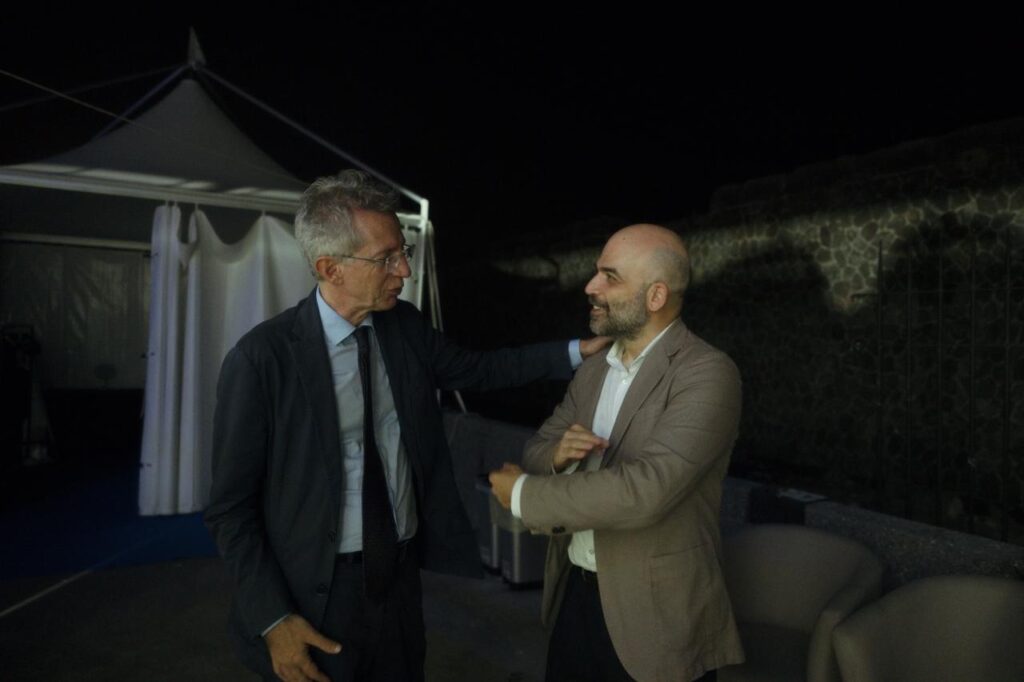 Al Faro Festival chiude la sua seconda edizione tra memoria e tradizione, con un Trianon sold out e un’alba sul mare